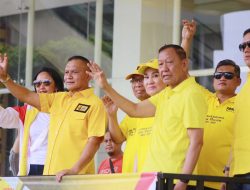 Hamka B Kady Dampingi Sekjend DPP Golkar Lepas Pemberangkatan Rombongan Mudik Gratis