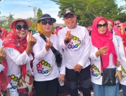 Wali Kota Parepare Lepas Jalan Sehat Reuni Akbar IKA SMAN 1