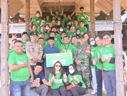 DAIKIN Makassar Salurkan Bantuan Sembako Bagi Warga Lekoboddong
