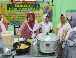 Kiai Muda Dukung Ganjar Gelar Pelatihan Membuat Nuget Ikan ‘Nutrisan’