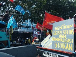 Peringati May Day, Buruh Kepung Kantor DPRD Sulsel