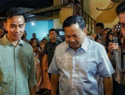 Merasa Tak Dihargai PDIP, Relawan Jokowi Alihkan Dukungan ke Prabowo  