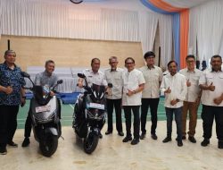 Kalla Kars Silaturahmi Sekaligus Bawa Motor Listrik ke Kediaman Wali Kota Makassar
