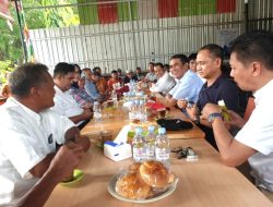 Andi Amran dan Pengurus IKA Unhas Parepare Ramai-ramai Seruput Kopi di Warkop 588