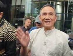 Andi Arief Ngaku Diminta Mengembalikan Uang dari Ricky Ham Pagawak