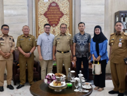 Staf Khusus Presiden Jokowi Temui Wali Kota Makassar Danny Pomanto