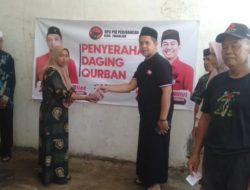 PDIP Takalar Salurkan Ratusan Paket Daging Kurban