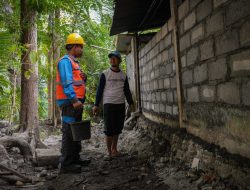 PLN Pulihkan Listrik dan Bantu Korban Gempa Bantul