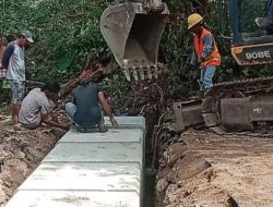 Pemkot Parepare Benahi Drainase di Jalan Pemuda