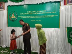 Peringati HUT IAD ke- XXIII, Kejari Parepare Gelar Baksos