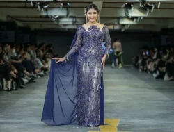 Erina Gudono Tampil Memukau di Catwalk JF3 dengan Busana Karya Desainer Ternama