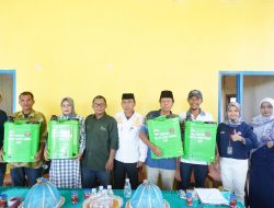 PT Semen Tonasa Kembali Salurkan Bantuan Pertanian dan Modal Usaha di Desa Bowong Cindea Pangkep