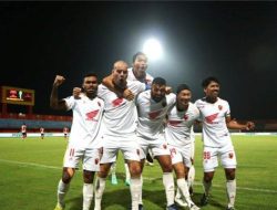 Livescore: Gol Cantik Kenzo Kenzo Nambu Bawa PSM Makassar Unggul 1-0 atas Persib Bandung