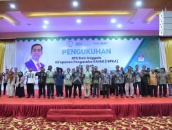 Kamrussamad Kukuhkan Himpunan Pengusaha KAHMI se-Aceh