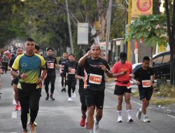 Kasrem 141/Tp Bersama Ratusan Prajurit TNI AD di Bone Ikuti Lapatau Bone Half Marathon 2023