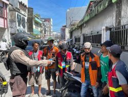 Jaga Harkamtibmas, Satsamapta Polres Pelabuhan Makassar Beri Penyuluhan Jukir dan Tukang Bentor