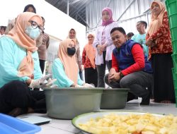 Resmikan Rumah Produksi Pengolahan Nanas, Bupati Ilham Azikin berharap Tingkatkan Taraf Hidup Petani Nanas