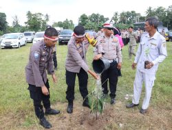 Program Polri Lestarikan Negeri Dengan Penghijauan Sejak Dini, Polres Sidrap Tanam 1000 Pohon