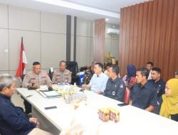 Kapolres AKBP Dodik Susianto SIK Terima Kunjungan KPU Barru di Mapolres Barru