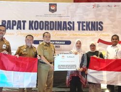 Yayasan Hadji Kalla Serahkan 1.000 Bendera Merah Putih Sambut HUT RI ke-78