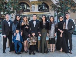 Hary Tanoesoedibjo Kompak Bersama Istri dan 5 Anaknya Maju Jadi Caleg DPR RI