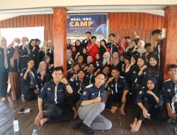 Healthy English Camp : Kesehatan dan Bahasa Inggris Kolaborasi untuk Meningkatkan Keterampilan dan Kesadaran Peserta