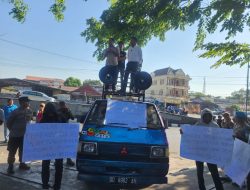 Solidaritas Kepala Desa dan Mahasiswa Desak DPRD Sulsel Batalkan SE Budidaya Pisang