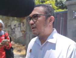 Temui Ibunya di Makassar yang Sedang Sakit, Keluarga Pastikan SYL Koperatif dan Hargai Segala Proses Hukum