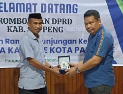 Direktur PAM Tirta Karajae Parepare Bagi Tips Pengelolaan Air Bersih ke Komisi III DPRD Kabupaten Soppeng