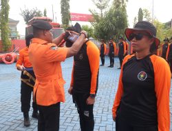 Personel Basarnas Makassar Dilatih Under Water Rescue