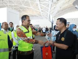 Pemkot Makassar Bersama Garuda Indonesia Promosi Kuliner Lokal, Sajikan Menu Pisang Ijo ke Penumpang Pesawat 