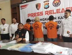Dirkrimsus Polda Sulbar Tahan Tiga Tersangka Kasus Dugaan Korupsi PLTS di Desa Kinatang