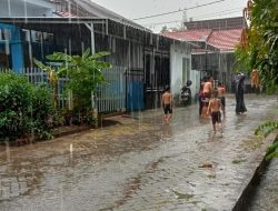 Warga Samata Bergembira Sambut Hujan Setelah Kemarau Panjang