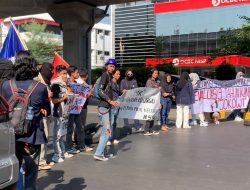 Mahasiswa Gelar Aksi Soroti Putusan MK dan Evaluasi 9 Tahun Kinerja Jokowi