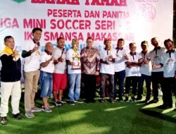 Tim FC Angkatan 86 Raih Juara 1, Pj Walikota Batu Tutup Liga Mini Soccer IKA SMANSA Makassar Seri 3