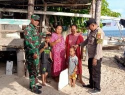 Kompak Jaga Kamtibmas Pemilu 2024 di Pulau, Bhabinkamtibmas dan Babinsa Barrang Caddi Tingkatkan Sambang