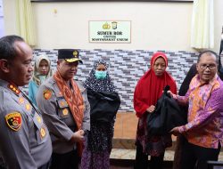 TNI-Polri Deklarasi Netralitas di Pemilu 2024 dan Bagi Sembako