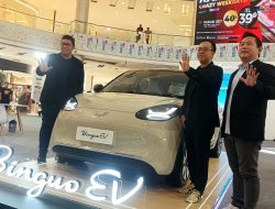 Mengaspal di Makassar, Wuling BinguoEV Percaya Diri Jadi First Car Milenial