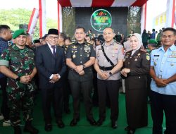 Hadiri Upacara Peringatan Hari Juang TNI AD, Danny Pomanto Serahkan Penghargaan dan Sembako 