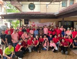 Oikumene PHI Berbagi Kasih dengan Aksi Bersih Gereja