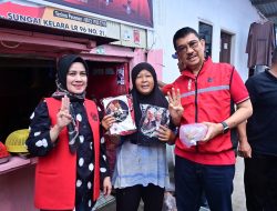 Cegah Stunting, PDIP Sulsel Bagi-bagi Telur Serentak di Kota Makassar
