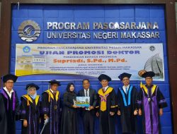 Supriadi Gelar Promosi Doktor Di Prodi Bahasa Indonesia Pasca Sarjana UNM
