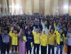Didampingi Kartini Ottong Selama Dua Hari, Taufan Pawe Dapat Dukungan Masyarakat Sinjai ke Senayan