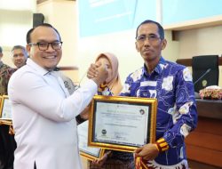 Disdikbud Pinrang Raih Penghargaan Pelayanan Publik Terbaik di Sulsel