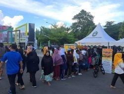 Pantau Pasar Murah, Pj Wali Kota Parepare Pastikan Kebutuhan Masyarakat Terpenuhi