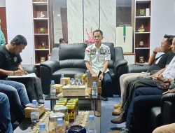 Perkuat Sinergitas, Ketua DPRD Barru Silaturahim dengan Wartawan