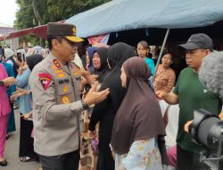 Kapolda Sulsel Beri 2 Paket Umroh dan 2000 Sembako kepada Masyarakat Kabupaten Sidrap