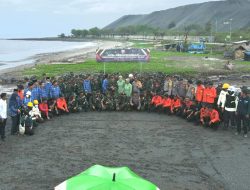 Cegah Abrasi Pantai, Huadi Group dan Forkopimda Bantaeng Tanam Mangrove dan Ketapang