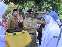 Pj Bupati Takalar Pembina Upacara di SMAN 1 Takalar