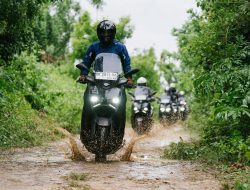 PT Yamaha Berbagi Tips Mengendarai Motor Saat Hujan